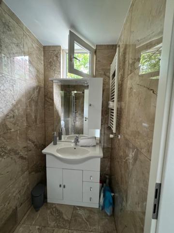 Cozy Flat Near Tivoli Park With Free Parking Apartment Ljubljana Luaran gambar