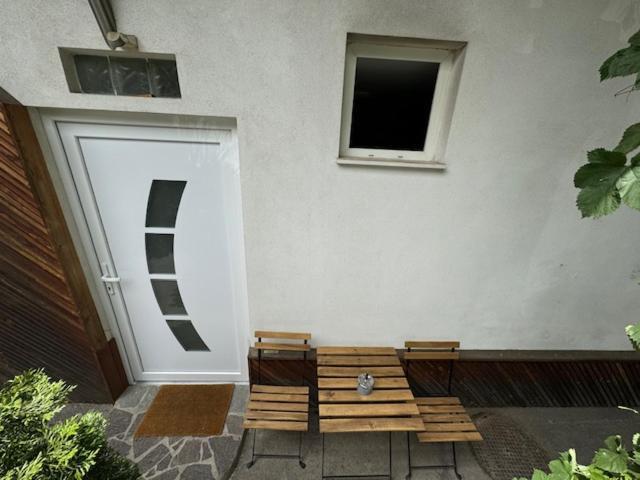 Cozy Flat Near Tivoli Park With Free Parking Apartment Ljubljana Luaran gambar
